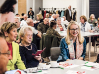 Ministerin Schramböck bei Start von 